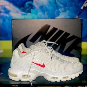 Nike Air Max Plus Supreme White